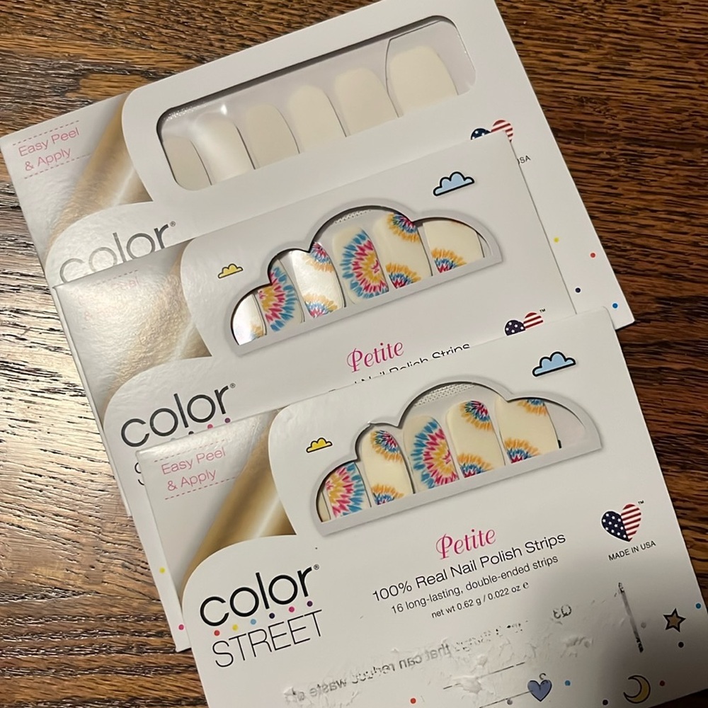 ColorStreet Nail Strips 3-pack White Regular/Petite Tie Dye